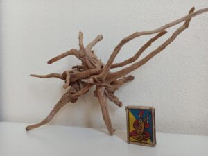 Композиція з коряг для акваріума #4. Азалія. Ціна 285 грн.