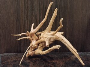 Композиція з коряг для акваріума #2. Азалія. Ціна 355 грн.