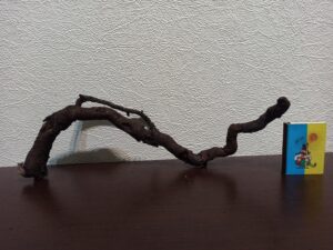 Коряга декор для акваріума # 24. Смородина. Ціна 140 грн.