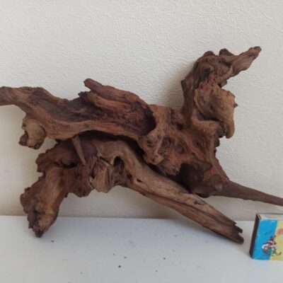 Композиція з коряг для акваріума #6. Кораловий корінь. Ціна 755 грн.