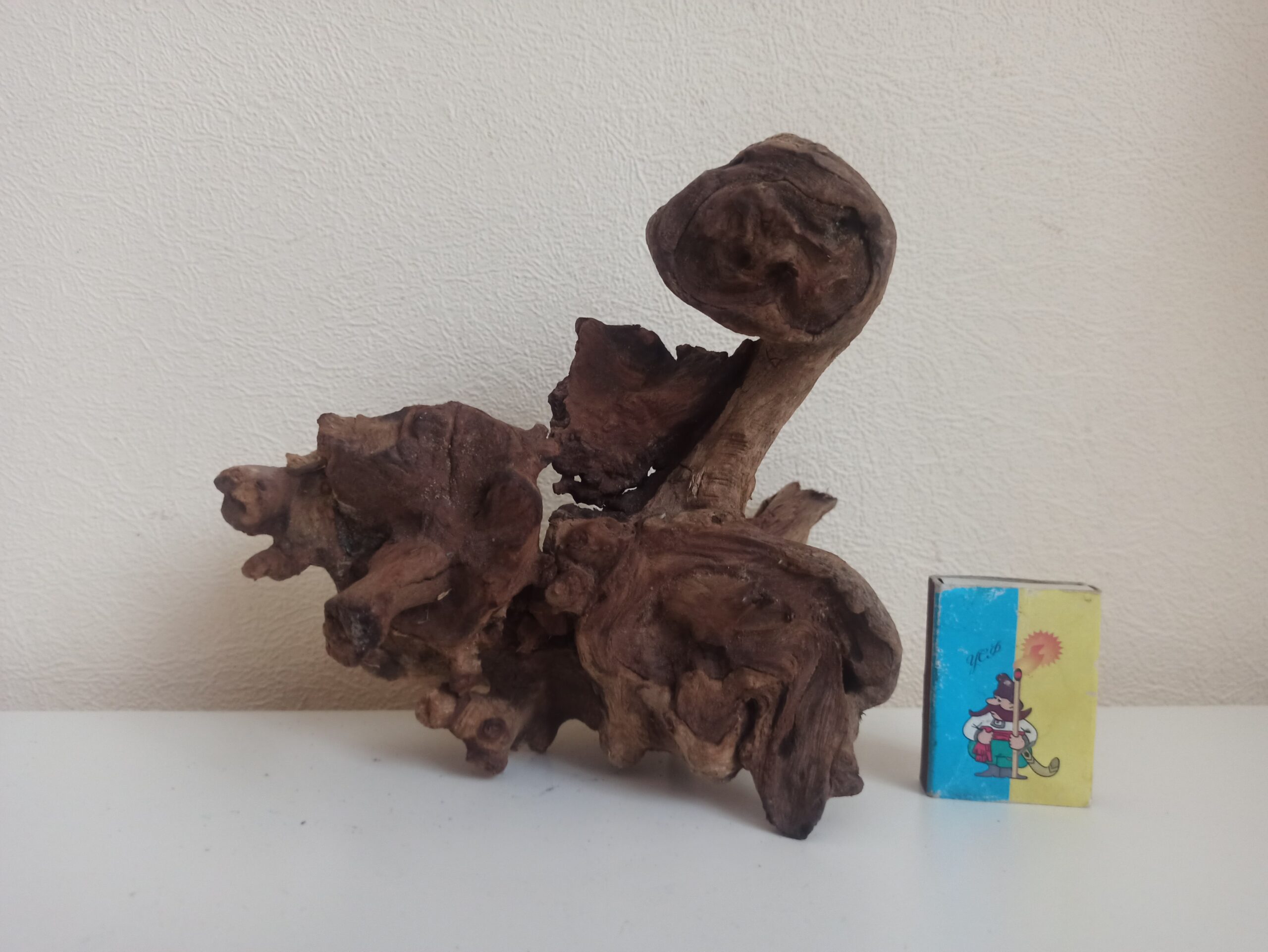 Коряга декор для акваріума # 89. Кораловий корінь. Ціна 320 грн.