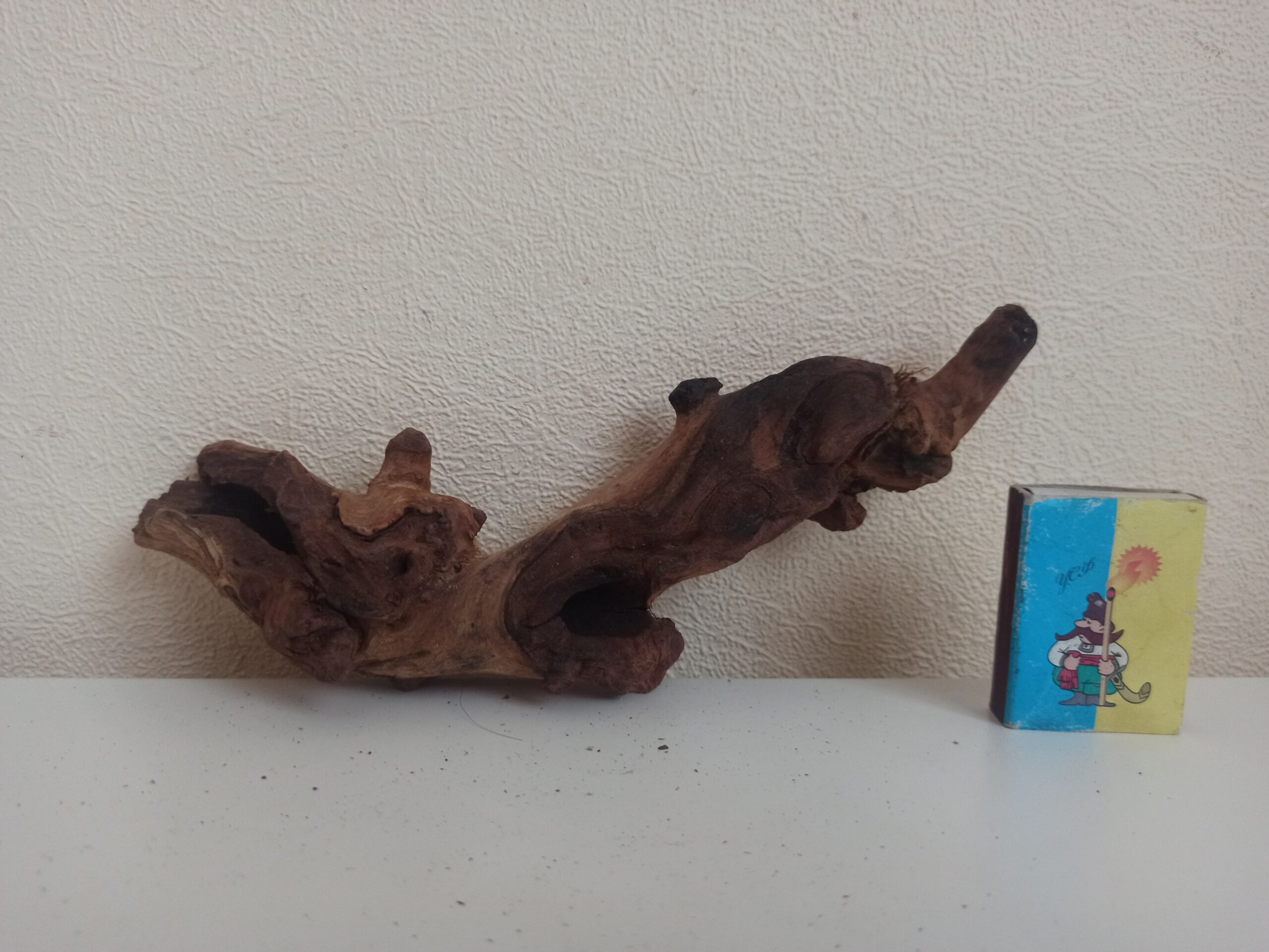 Коряга декор для акваріума # 66. Кораловий корінь. Ціна 180 грн.