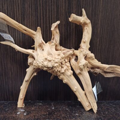 Композиція з коряг для акваріума #8. Азалія. Ціна 290 грн.