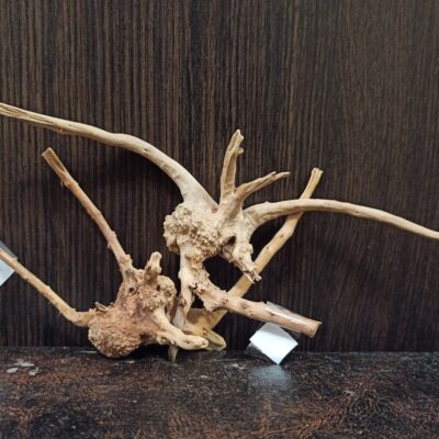 Композиція з коряг для акваріума #10. Азалія. Ціна 195 грн.