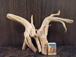 Композиція з коряг для акваріума #19. Азалія. Ціна 435 грн.