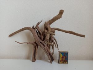 Композиція з коряг для акваріума #21. Азалія. Ціна 320 грн.