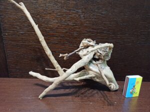 Коряга декор для акваріума # 43. Азалія. Ціна 270 грн.