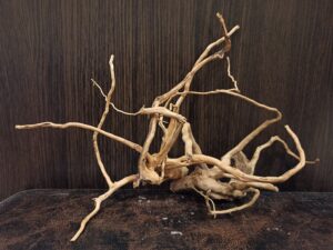 Композиція з коряг для акваріума #4. Азалія. Ціна 360 грн.