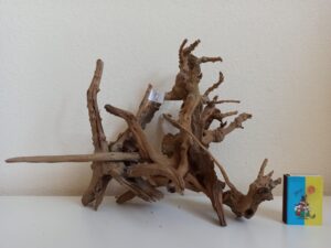 Композиція з коряг для акваріума #4. Азалія. Ціна 420 грн.