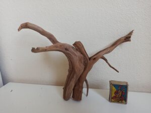 Композиція з коряг для акваріума #7. Азалія. Ціна 245 грн.