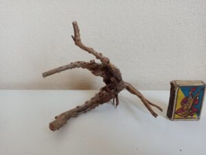 Коряга декор для акваріума # 24. Азалія. Ціна 95 грн.