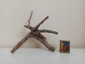 Коряга декор для акваріума # 29. Азалія. Ціна 160 грн.