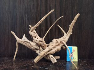 Композиція з коряг для акваріума #5. Азалія. Ціна 265 грн.