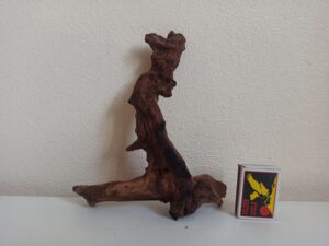 Коряга декор для акваріума # 52. Кораловий корінь. Ціна 200 грн.