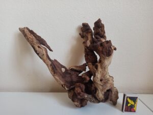 Композиція з коряг для акваріума #17. Азалія. Ціна 540 грн.