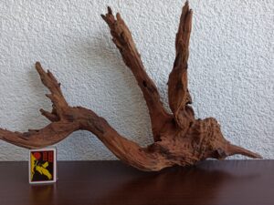 Коряга декор для акваріума # 1. Кораловий корінь. Ціна 670 грн.