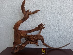 Композиція з коряг для акваріума #17. Кораловий корінь. Ціна 1000 грн.