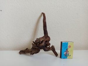 Коряга декор для акваріума # 70. Азалія. Ціна 100 грн.