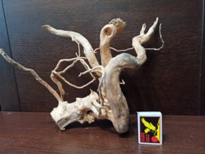 Коряга декор для акваріума # 95. Азалія. Ціна 465 грн.
