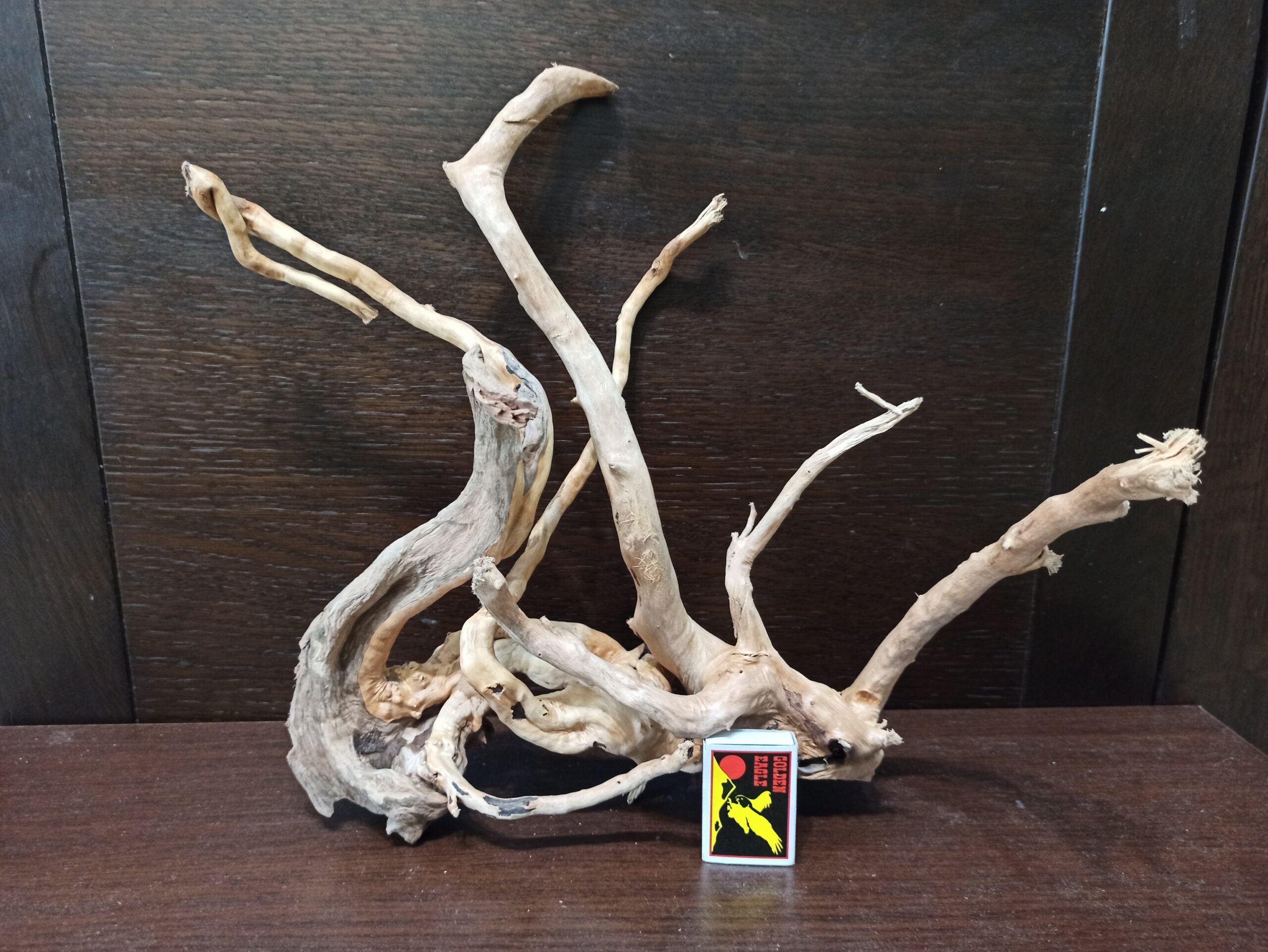 Композиція з коряг для акваріума #28. Азалія. Ціна 540 грн.