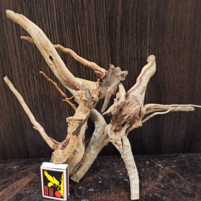 Композиція з коряг для акваріума #25. Азалія. Ціна 420 грн.