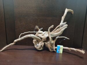 Композиція з коряг для акваріума #7. Азалія. Ціна 690 грн.