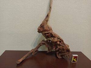 Композиція з коряг для акваріума #11. Кораловий корінь. Ціна 740 грн.