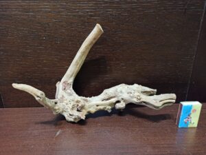 Коряга декор для акваріума # 70. Азалія. Ціна 360 грн.