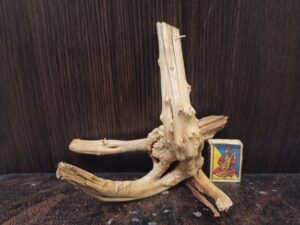 Коряга декор для акваріума # 7. Азалія. Ціна 380 грн.