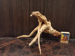 Коряга декор для акваріума # 98. Азалія. Ціна 360 грн.